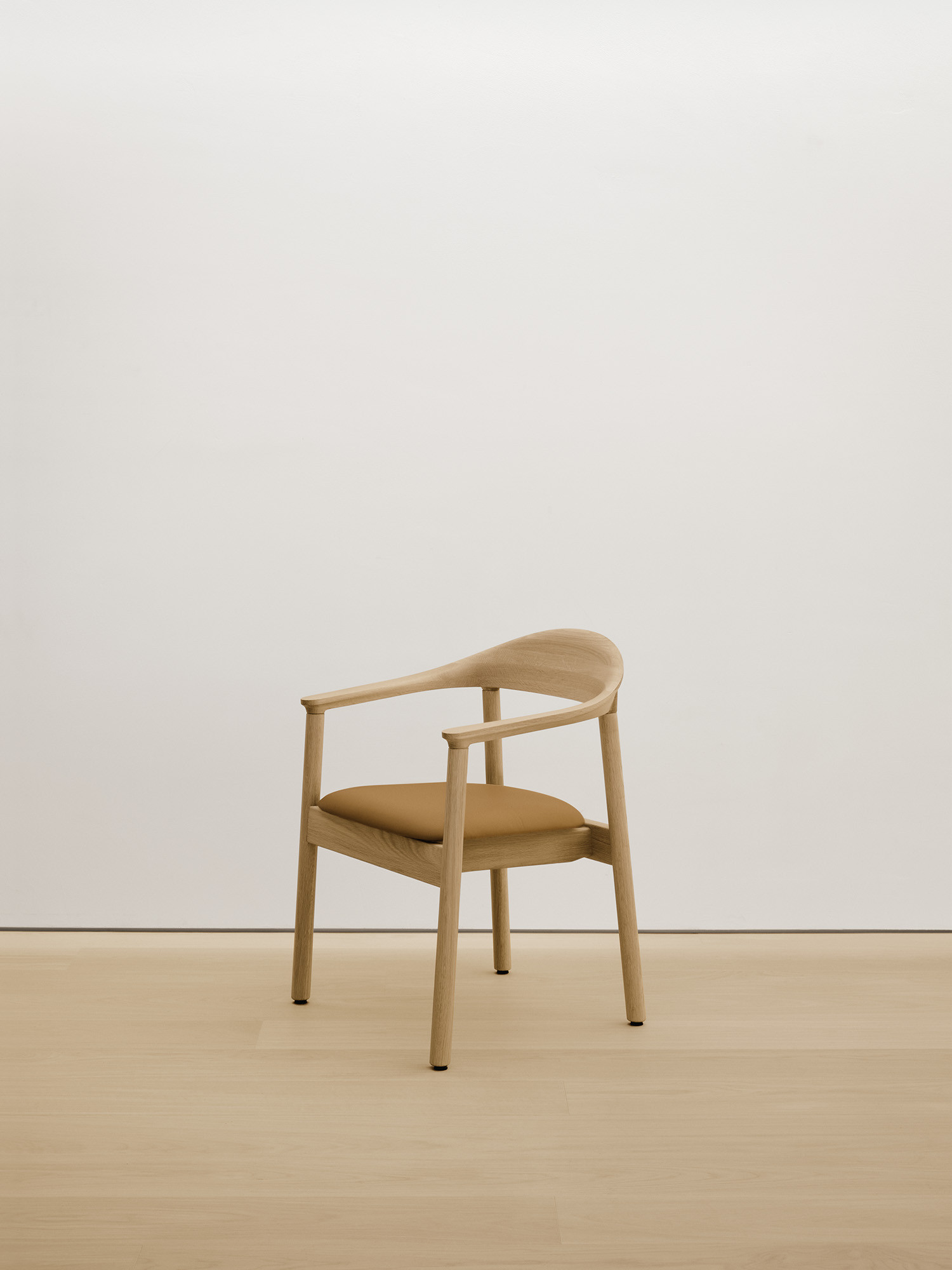  chair with solid wood seat